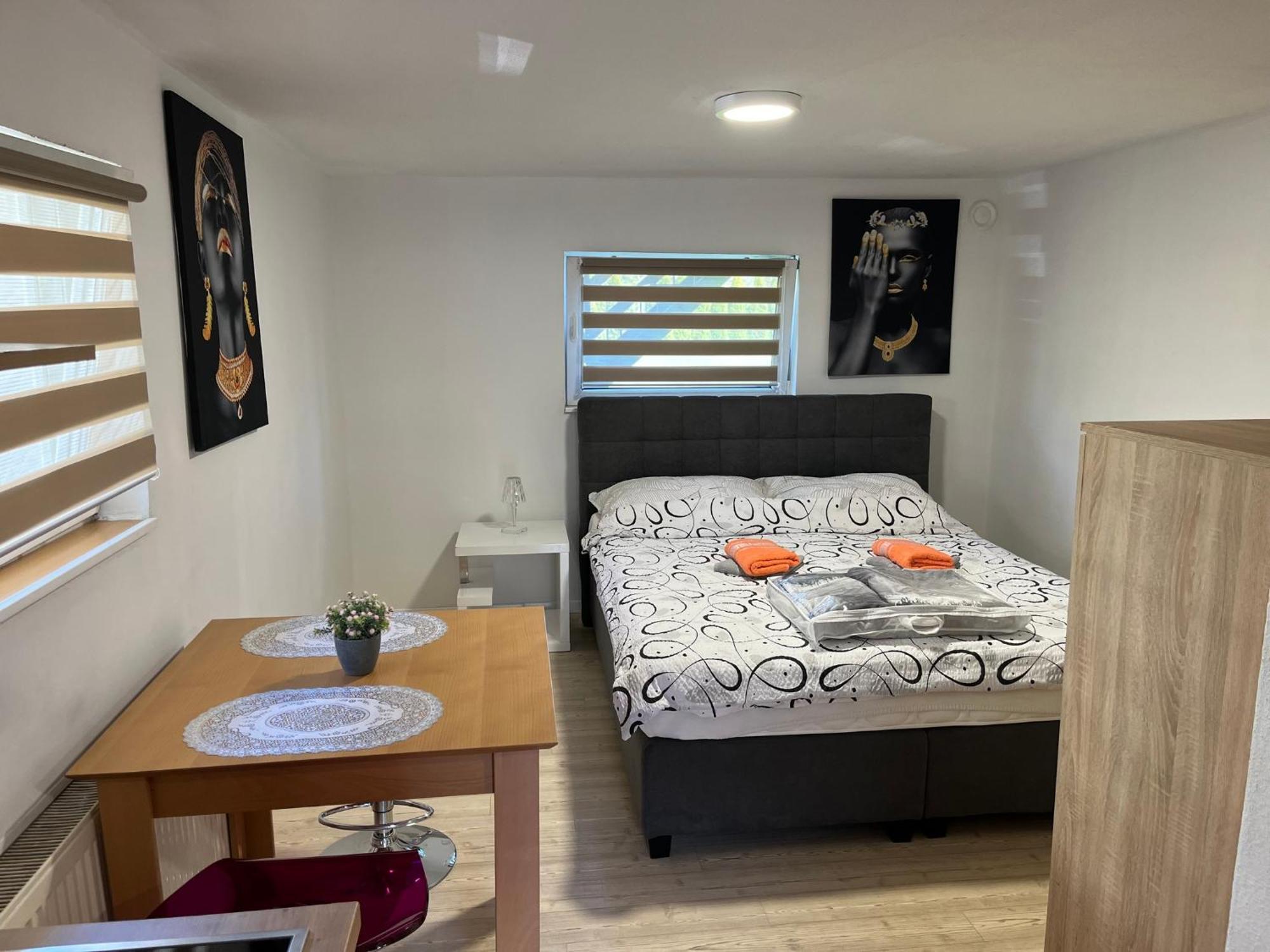 Apartments Malivojevic Zirovnica Екстериор снимка