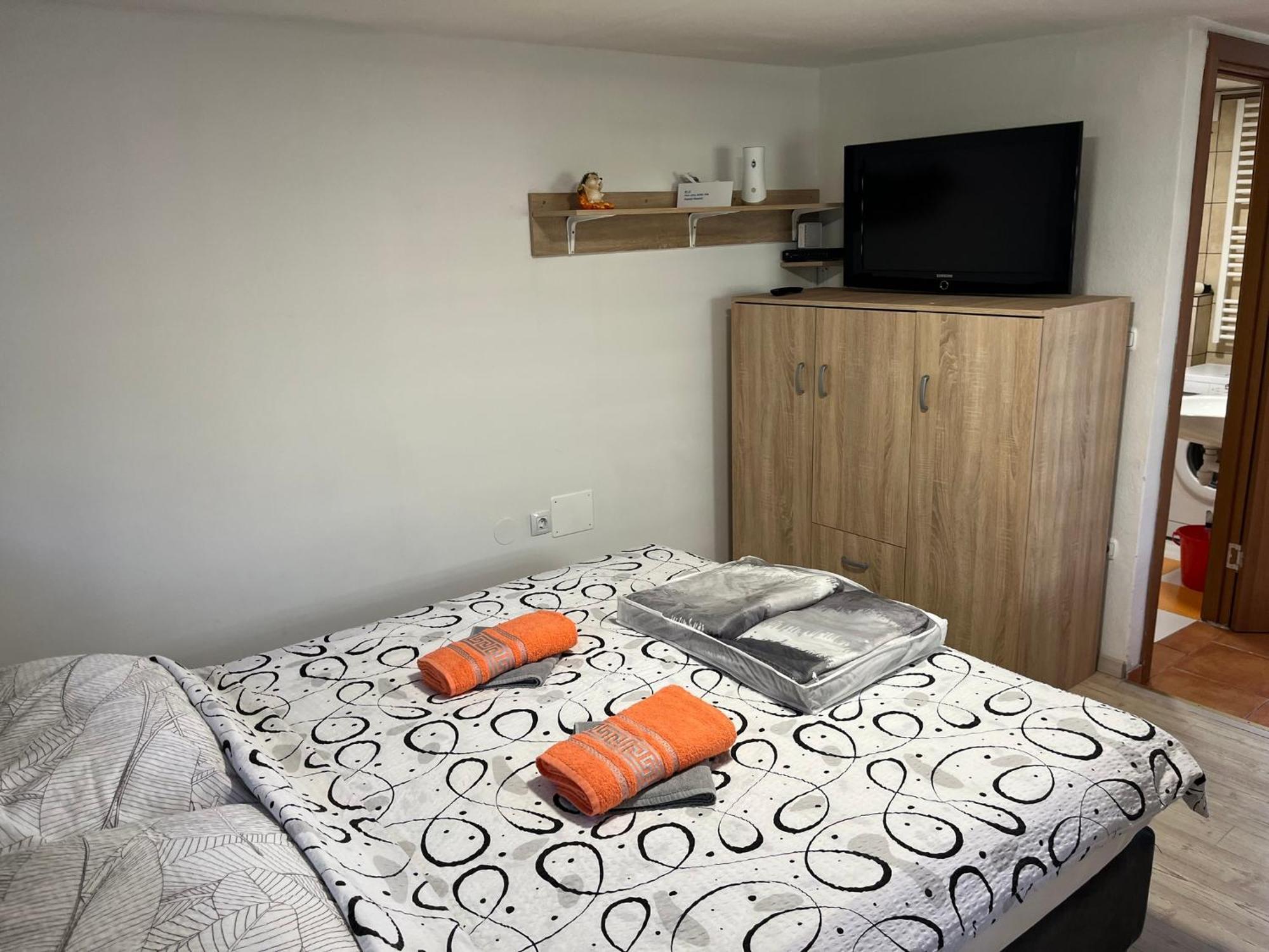 Apartments Malivojevic Zirovnica Екстериор снимка
