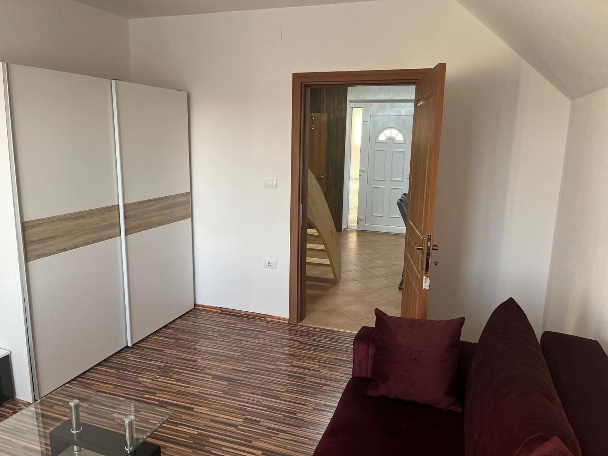 Apartments Malivojevic Zirovnica Стая снимка