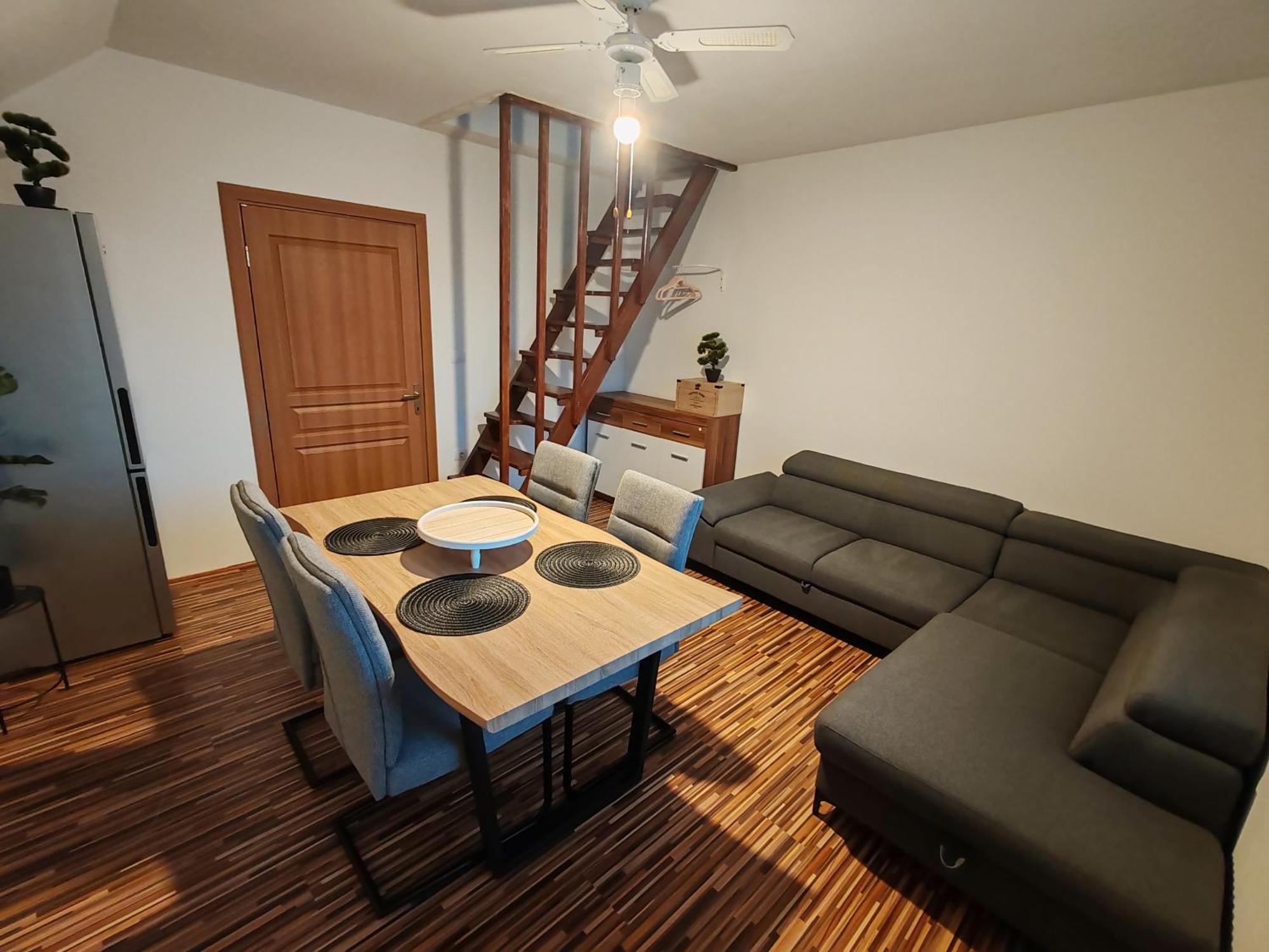Apartments Malivojevic Zirovnica Екстериор снимка